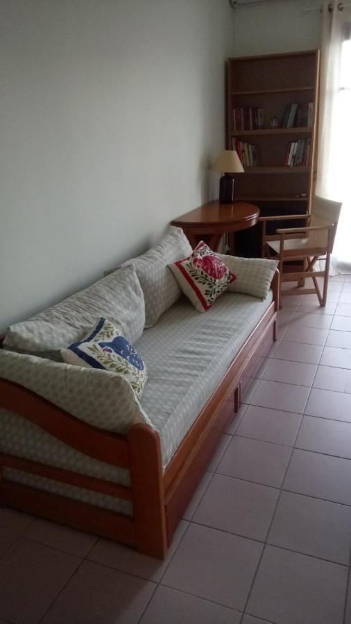 Phoeve Apt-Lovely 1-Br Rental Near The Beach Kalathas Exterior foto